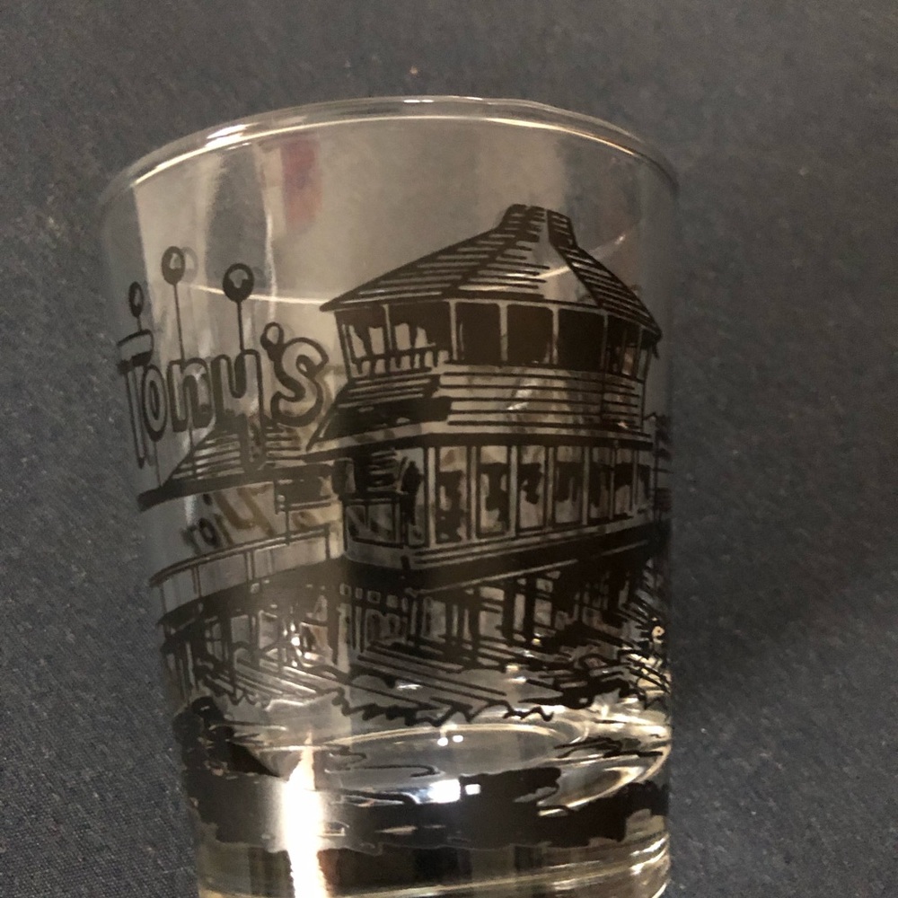Tony’s On The Pier rocks glass